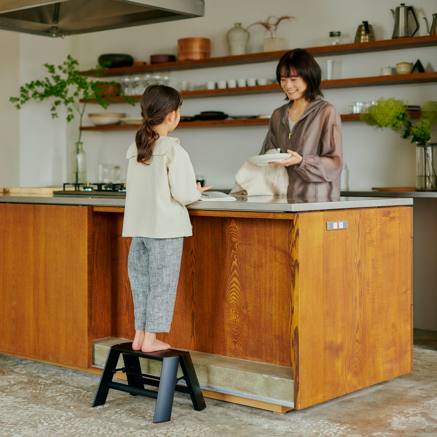 Lucano 1-Step Stool